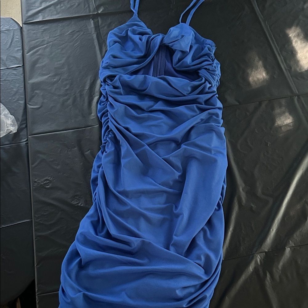 Windsor Strapless Blue Ruched Dress/4